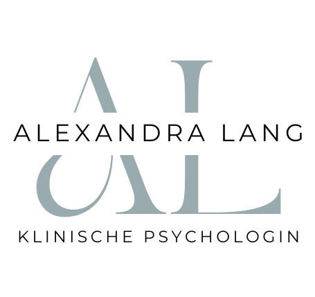 Alexandra Lang